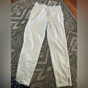 Pink sweatpants with zipper ankles